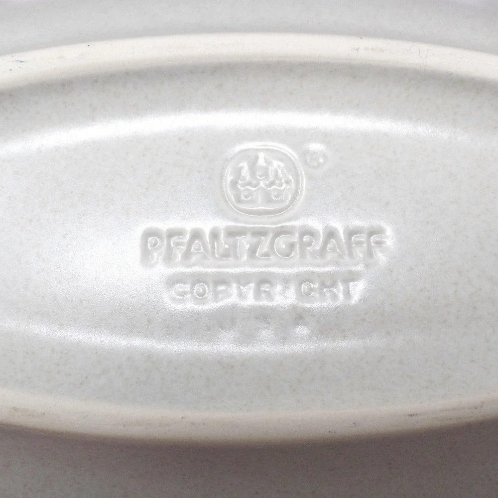 Vintage Ceramic Pfaltzgraff Yorktowne Fluted Oval Relish Bowl (1980s-90s)